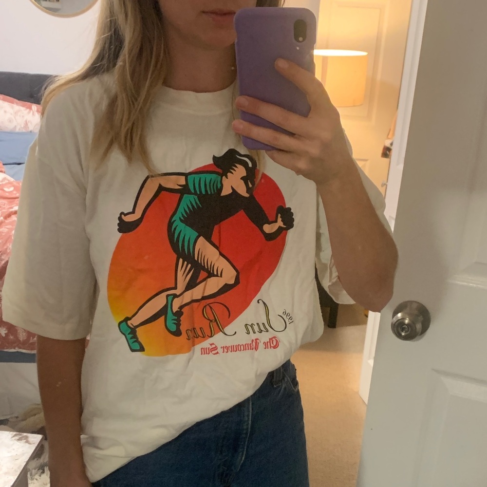 💙 VINTAGE 1996 Vancouver Sun Run Graphic Tee